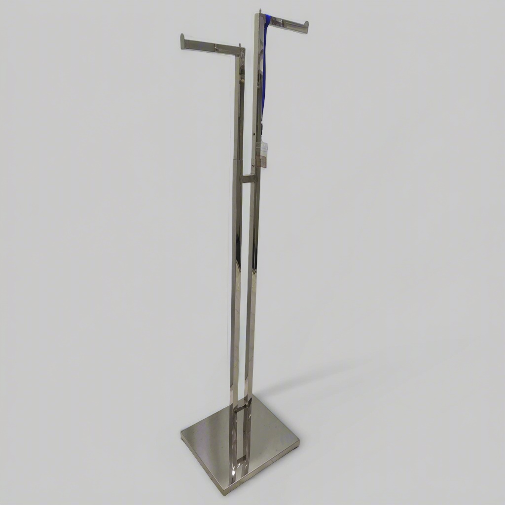  Clothing Display Stand